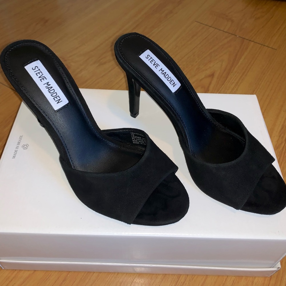 Steve Madden Black Suede Erin Heel